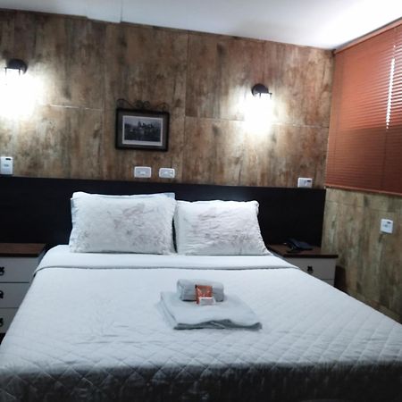 Medieval Hotel เตรส โคราซอยส์ ภายนอก รูปภาพ